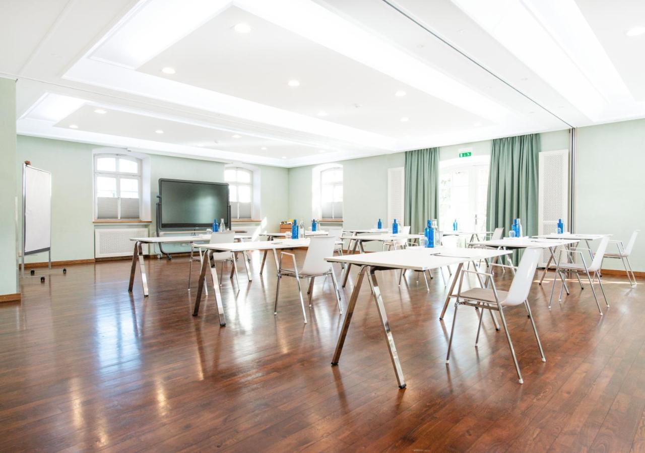 Biohotel Schlossgut Oberambach Bagian luar foto