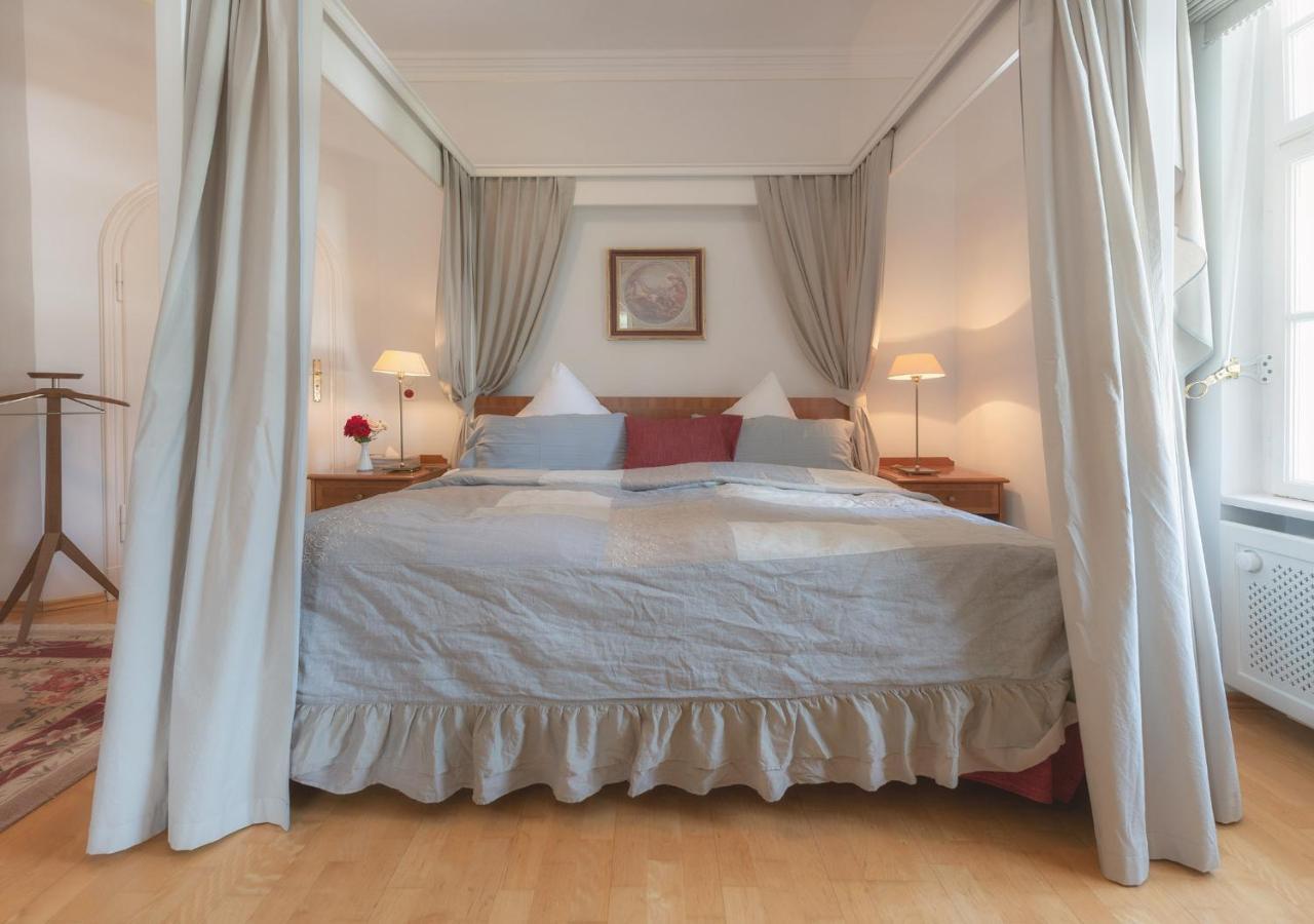 Biohotel Schlossgut Oberambach Bagian luar foto