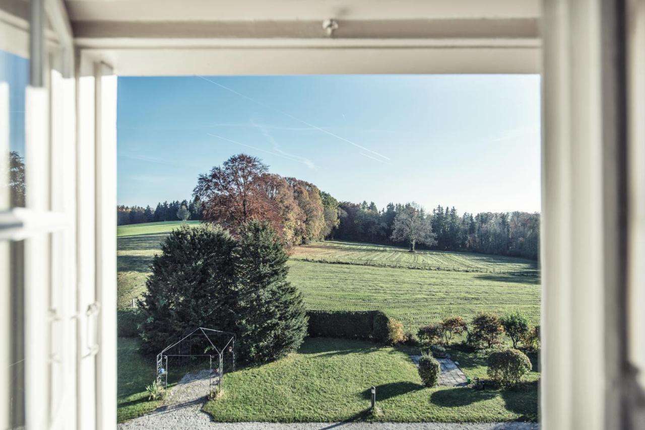 Biohotel Schlossgut Oberambach Bagian luar foto