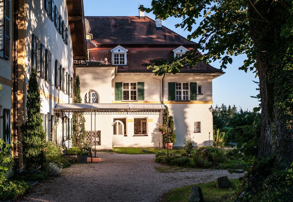 Biohotel Schlossgut Oberambach Bagian luar foto