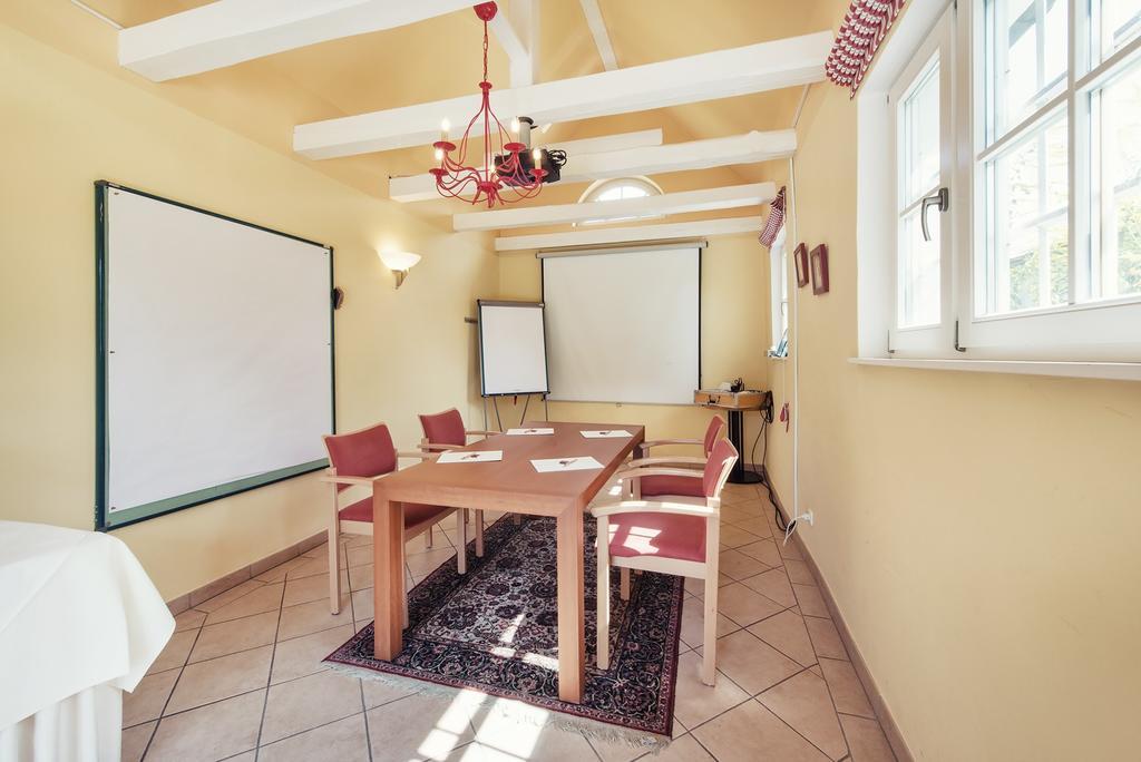 Biohotel Schlossgut Oberambach Bagian luar foto