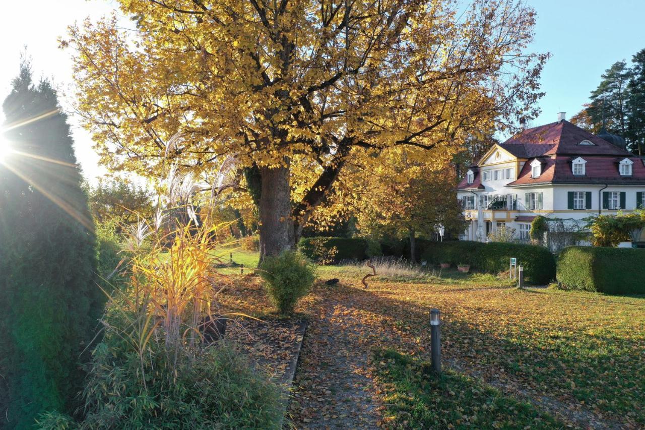 Biohotel Schlossgut Oberambach Bagian luar foto