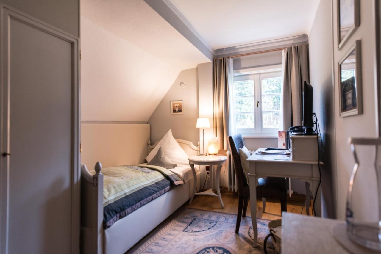 Biohotel Schlossgut Oberambach Bagian luar foto